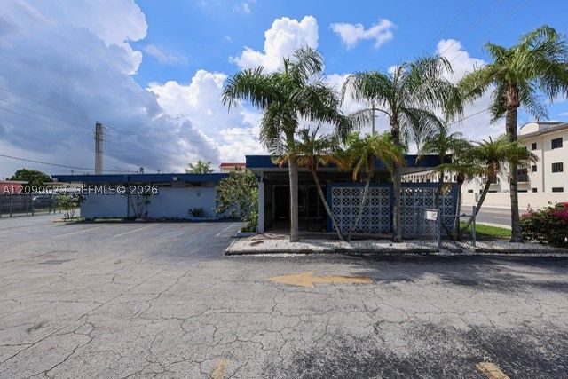 2825 E 4th Ave, Hialeah, FL 33013
