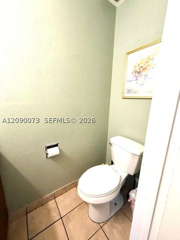 2825 E 4th Ave, Hialeah, FL 33013