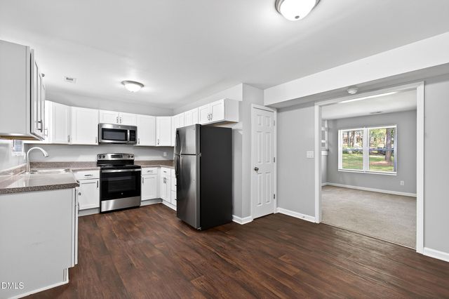 128 Rainbow Court, Cary, NC 27511