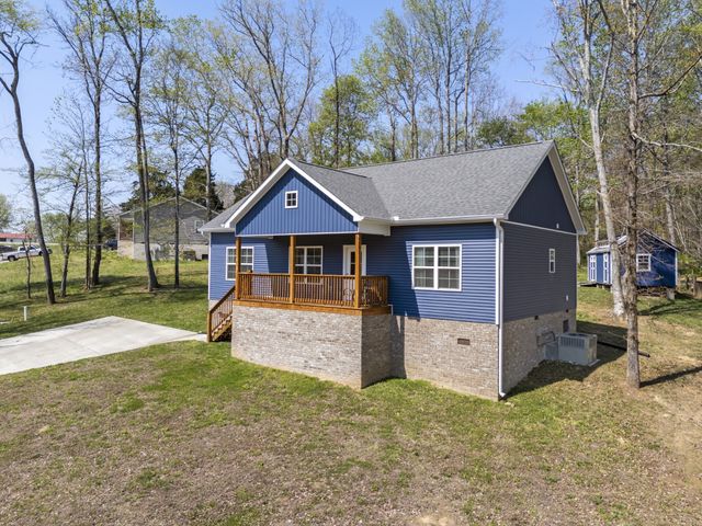 521 Lewis Ln, Charlotte, TN 37036