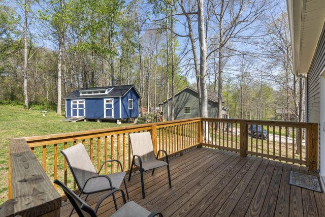 521 Lewis Ln, Charlotte, TN 37036