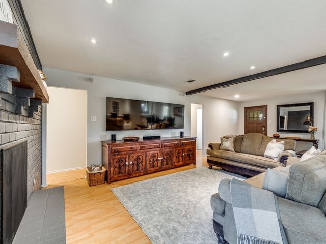 3807 Blue Trace Lane, Farmers Branch, TX 75244