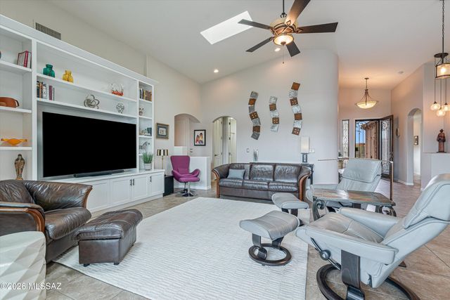 4180 W Distant Wash Court, Marana, AZ 85658