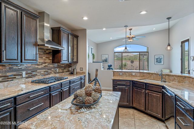 4180 W Distant Wash Court, Marana, AZ 85658