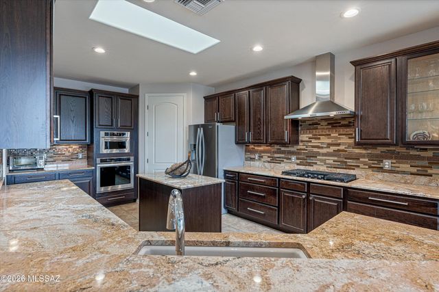 4180 W Distant Wash Court, Marana, AZ 85658
