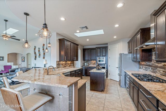 4180 W Distant Wash Court, Marana, AZ 85658