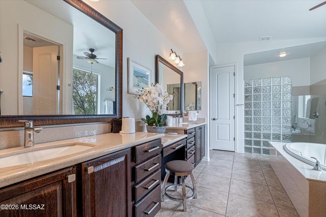 4180 W Distant Wash Court, Marana, AZ 85658