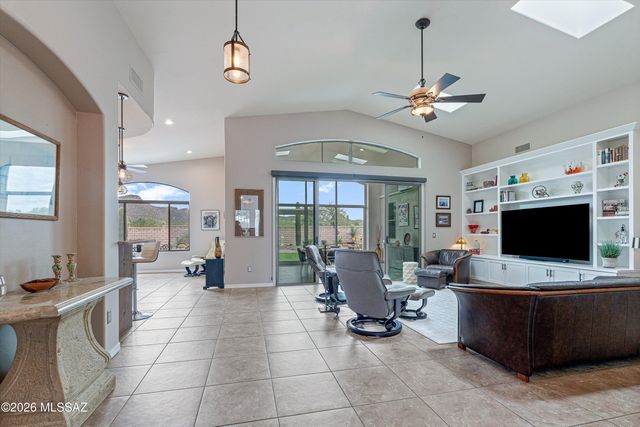 4180 W Distant Wash Court, Marana, AZ 85658