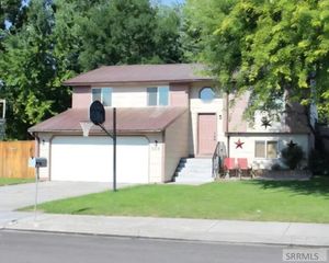 863 Coachman Drive, Idaho Falls, ID 83402
