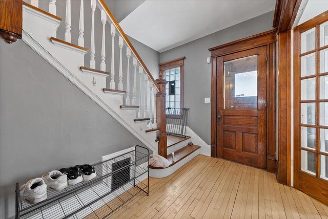 2627 N Murray AVENUE, Milwaukee, WI 53211