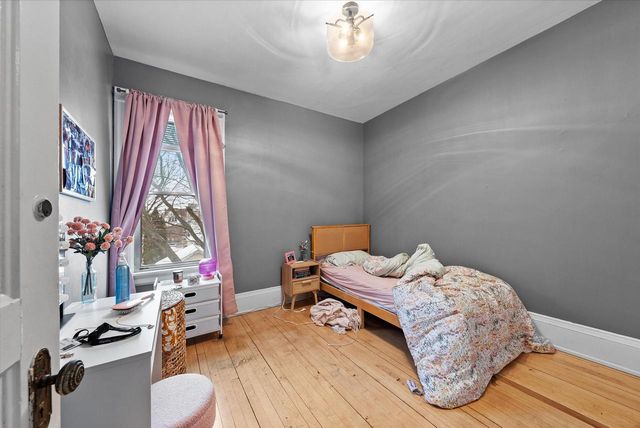 2627 N Murray AVENUE, Milwaukee, WI 53211