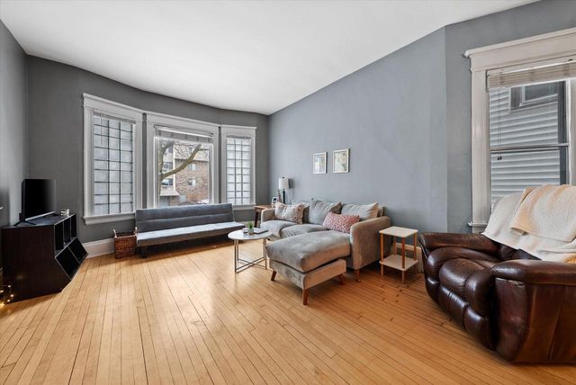 2627 N Murray AVENUE, Milwaukee, WI 53211