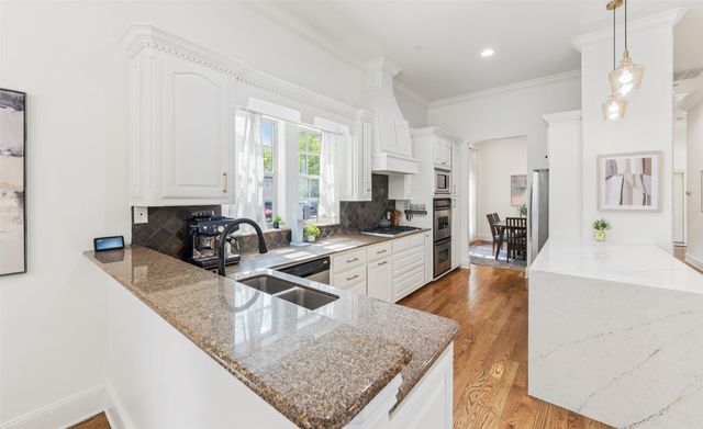 53 Piazza Lane 110, Colleyville, TX 76034