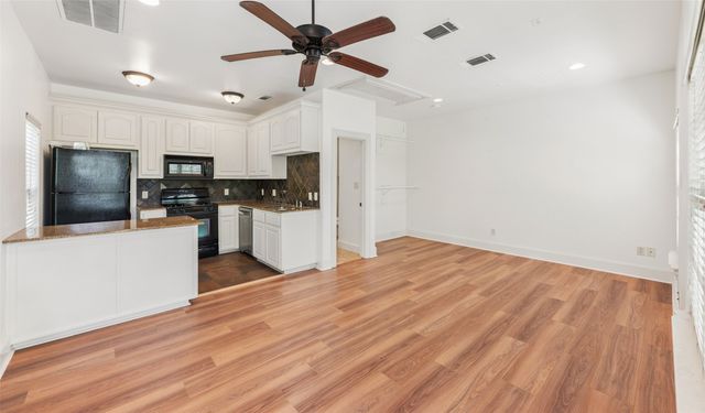 53 Piazza Lane 110, Colleyville, TX 76034