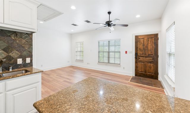 53 Piazza Lane 110, Colleyville, TX 76034