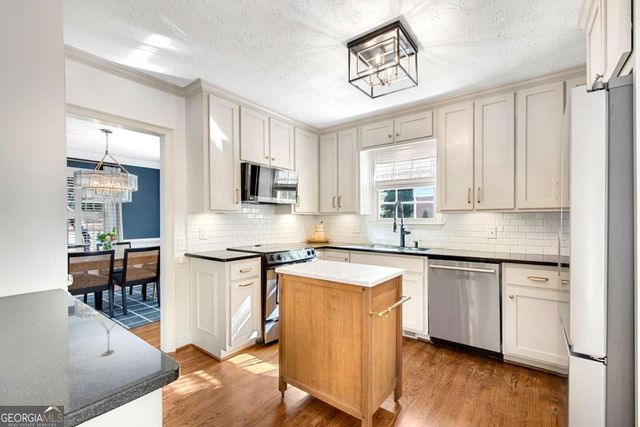 1751 E Bank Drive, Marietta, GA 30068