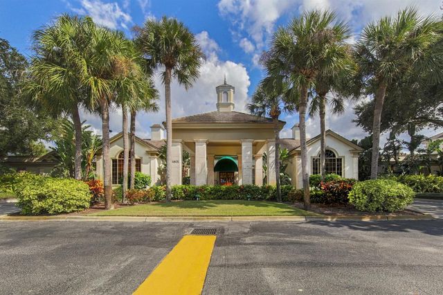 10768 TROPHY DRIVE, Englewood, FL 34223