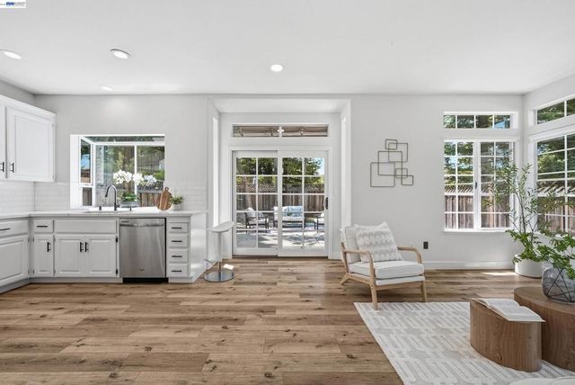 55 Heather Garden Ln, Danville, CA 94506