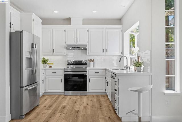 55 Heather Garden Ln, Danville, CA 94506