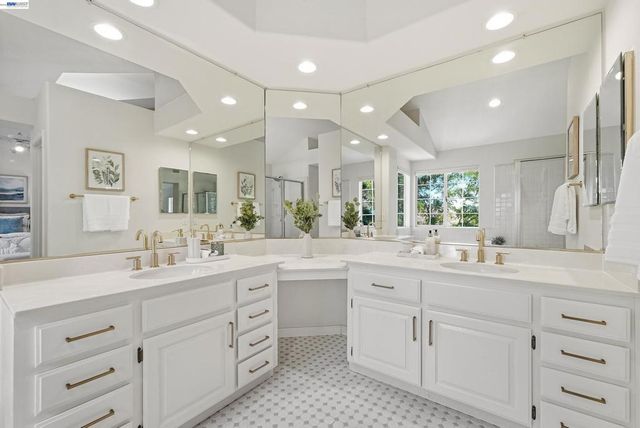 55 Heather Garden Ln, Danville, CA 94506