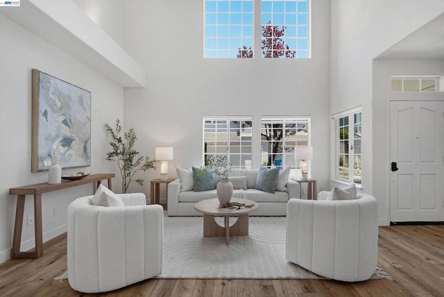 55 Heather Garden Ln, Danville, CA 94506