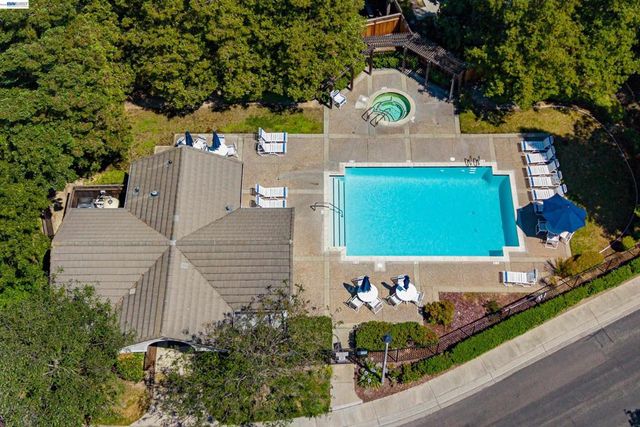 55 Heather Garden Ln, Danville, CA 94506