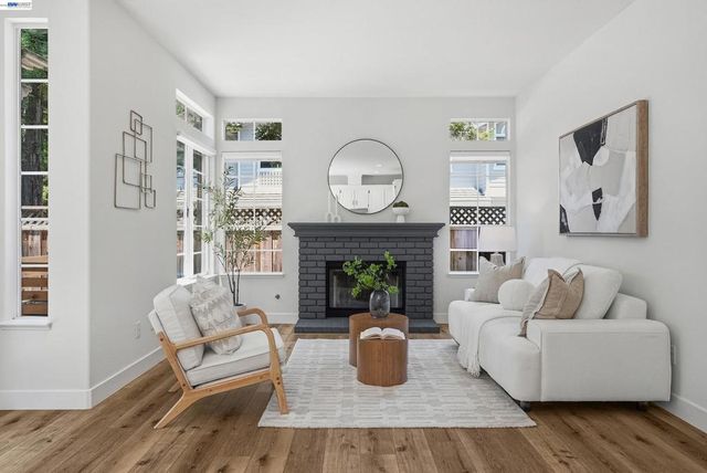 55 Heather Garden Ln, Danville, CA 94506