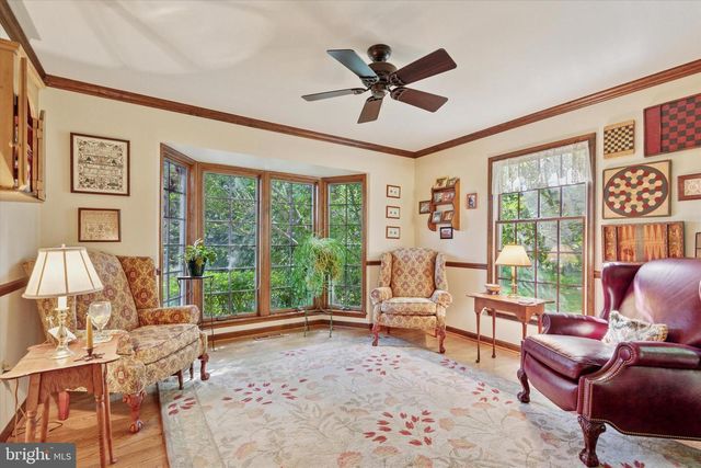1825 WALNUT LN, Quakertown, PA 18951