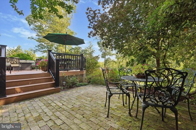 1825 WALNUT LN, Quakertown, PA 18951