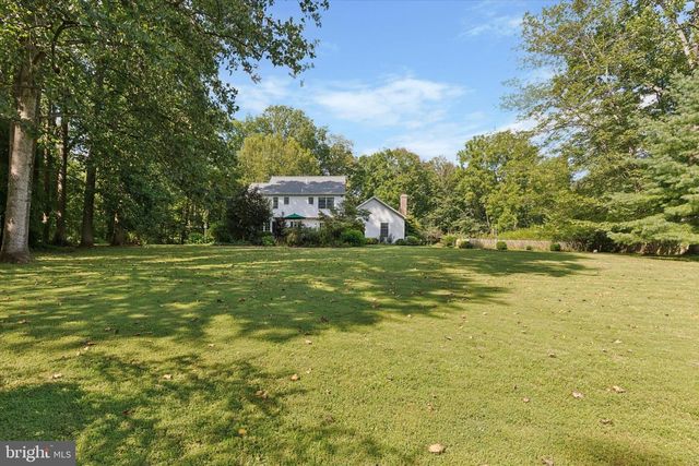 1825 WALNUT LN, Quakertown, PA 18951