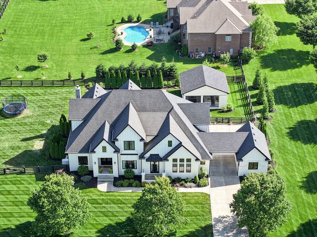 127 Meadow Ridge Drive, Nicholasville, KY 40356