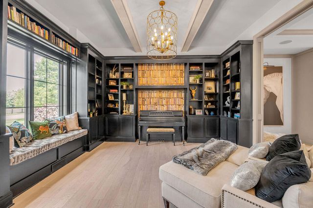 127 Meadow Ridge Drive, Nicholasville, KY 40356