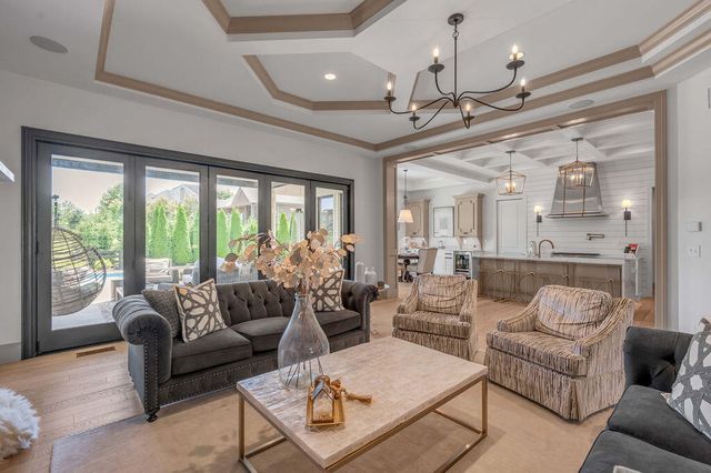 127 Meadow Ridge Drive, Nicholasville, KY 40356