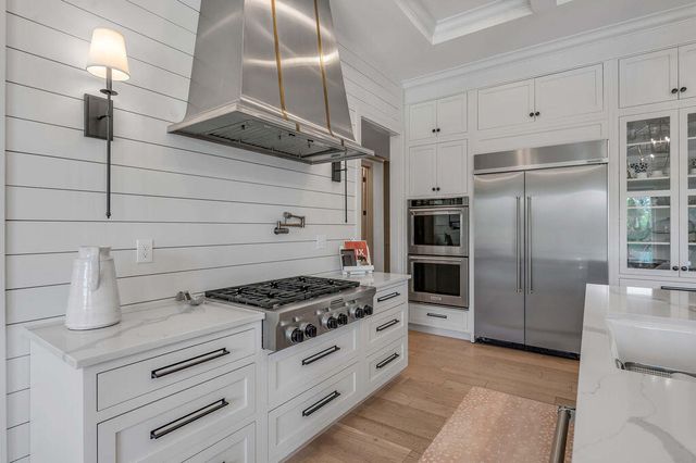 127 Meadow Ridge Drive, Nicholasville, KY 40356