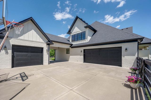 127 Meadow Ridge Drive, Nicholasville, KY 40356