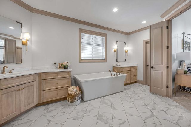 127 Meadow Ridge Drive, Nicholasville, KY 40356