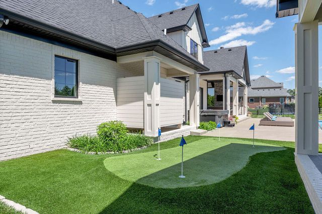 127 Meadow Ridge Drive, Nicholasville, KY 40356