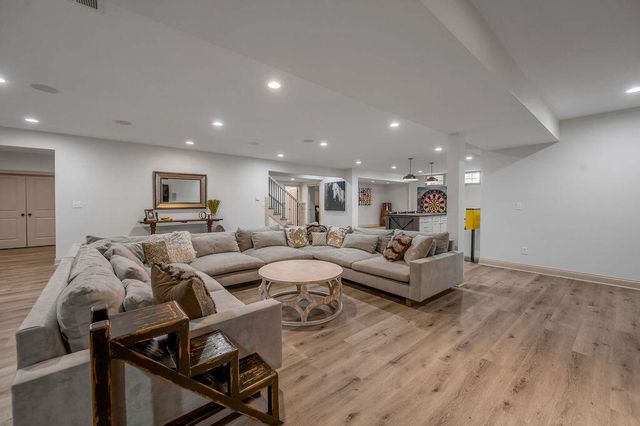 127 Meadow Ridge Drive, Nicholasville, KY 40356