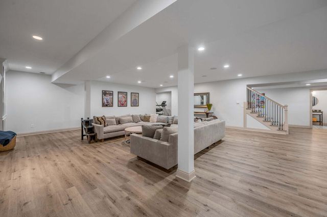 127 Meadow Ridge Drive, Nicholasville, KY 40356