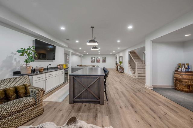 127 Meadow Ridge Drive, Nicholasville, KY 40356