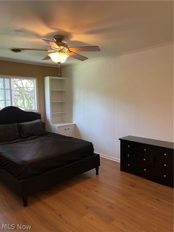 607 Castle Boulevard, Akron, OH 44313