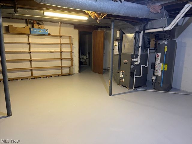 607 Castle Boulevard, Akron, OH 44313