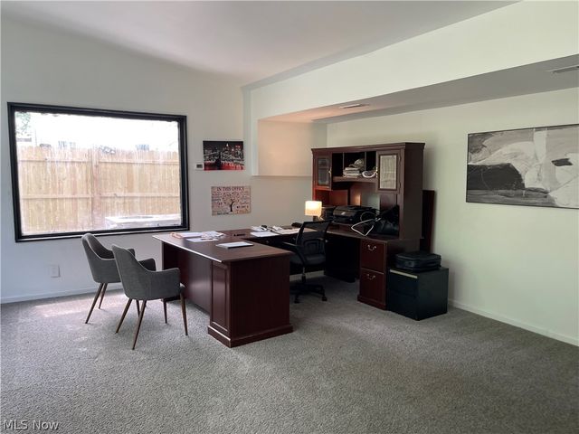 607 Castle Boulevard, Akron, OH 44313