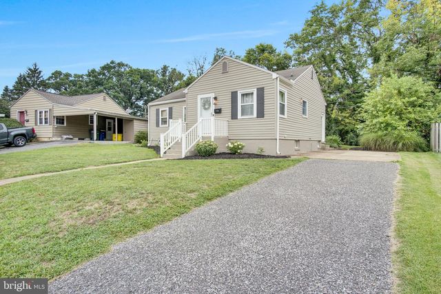1176 KINGSLEY RD, Camp Hill, PA 17011