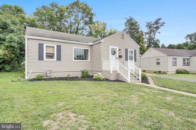 1176 KINGSLEY RD, Camp Hill, PA 17011