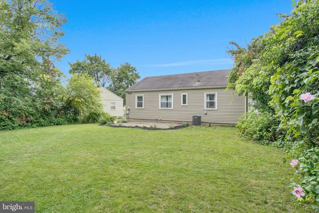 1176 KINGSLEY RD, Camp Hill, PA 17011