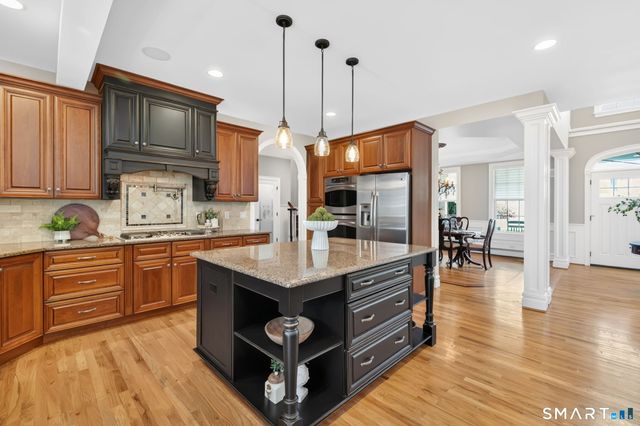 24 Ellridge Place, Ellington, CT 06029