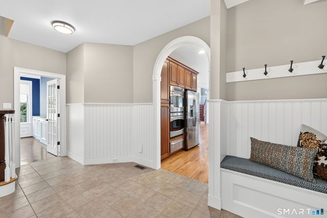 24 Ellridge Place, Ellington, CT 06029