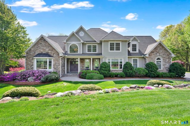 24 Ellridge Place, Ellington, CT 06029