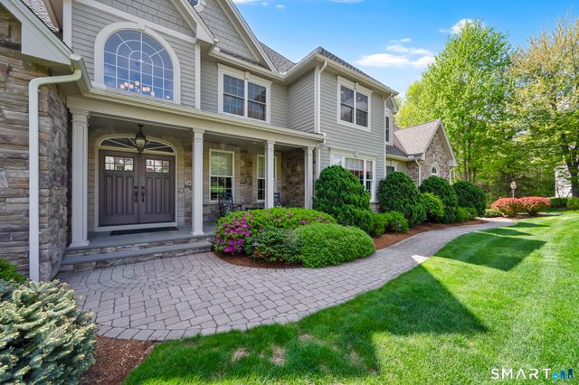 24 Ellridge Place, Ellington, CT 06029